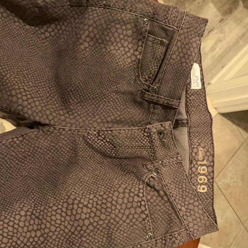 Legging jean gap 1969. Size 0 or 25 low rise chocolate brown lizard